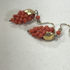 Vintage Gold Tone Red Coral Bead Grape Cluster Drop Earrings French Hook Retro