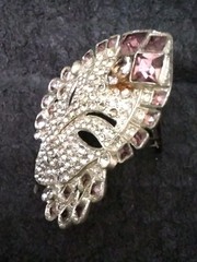 ASIAN PRINCESS FUR PIN PRECIOUS METAL VINTAGE MAZER WALLER CLASP