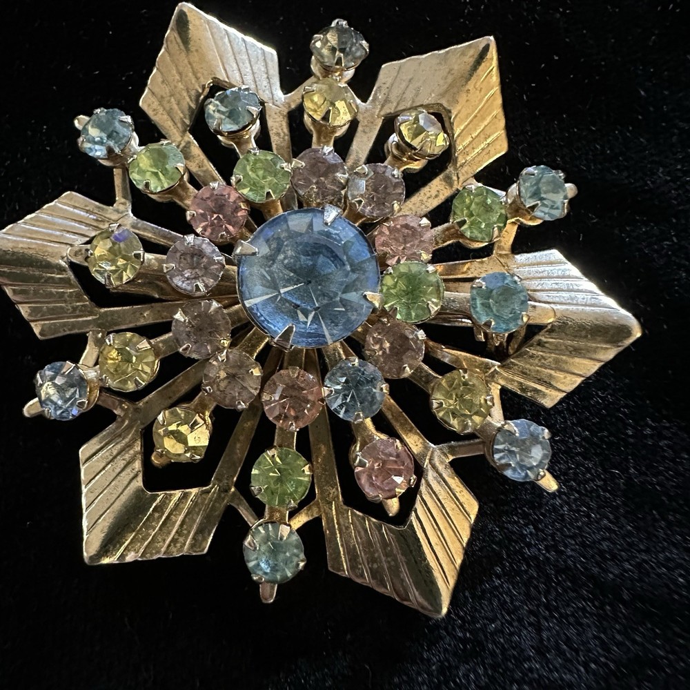 Vintage Multicolor Rhinestone Snowflake Brooch Gold Tone Starburst Pin