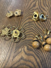 Vintage Earrings Lot 5 pairs Orange Black And Wood Gold Tone 3 Post 1 Clip On