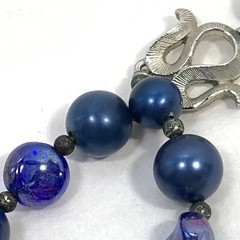Vintage TRIFARI Cobalt Blue Glass Bead Necklace 2 Tier Peacock Iridescent Silver