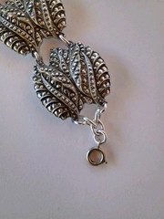 Vtg Leaf Bracelet & Earrings Set W. Germany Silver Tone Lightweight Paved Look