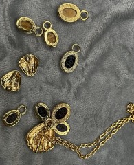 Egyptian style Carved scarab & Gold Tone Shell Interchangeable Necklace Set 12pc