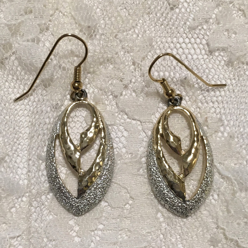 Vintage Sarah Coventry Earrings Gold Silver tone Textured Retro Dangly MCM