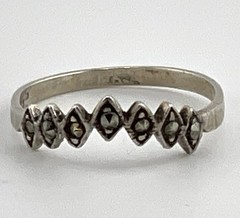 Vintage Marcasite 925 Sterling Silver Band V shape. Stack /Pinky Ring Sz 5.50
