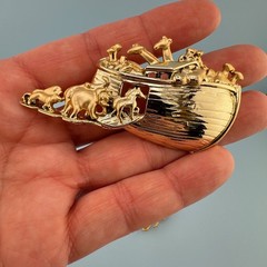 Vintage Animal Brooch Pin Lot Gold Tone Elephant Giraffe Lion Zebra Noahs Ark
