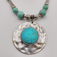 Vintage Southwestern Style Silver Tone Resin Stones Bead Necklace Bracelet Set