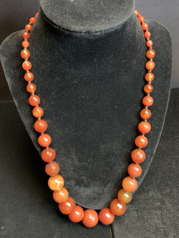 Vintage Graduated Faceted Carnelian Agate Necklace Hand Knotted 24in