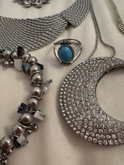 Lot Costume Jewelry Good Quality Silver Tone 14 Pieces Wearable.