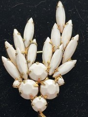 Vintage Juliana? Open Back Navettes Set In Goldtone -#470