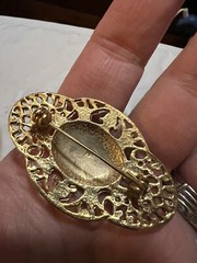 GOLDTONE FAUX ONYX BROOCH