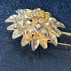 Vintage 1960’s Amber/Clear Rhinestone Goldtone Flower Brooch Pin w/ Secure Clasp