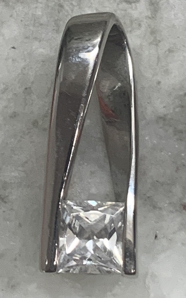 VTG Elegant Silvertone Solo Twist~Clear Cubic Zirconia Solitaire Classic Beauty