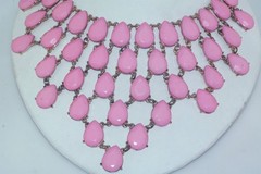 Vtg Pink Plastic Lucite Gold Tone Waterfall Bib Drape Necklace Fashion Jewelry