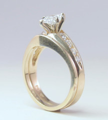Vintage 14k Yellow Gold 9 Stone Diamond .66ctw Wedding Set Lady’s Ring Size 4.5