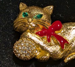 Napier Gold-Tone Green Eyed Cat With Rhinestone Ball Brooch, Signed