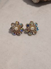 Vtg Treasure Jewelry Box Lot Various Signed & Unsigned High End Pieces Costum