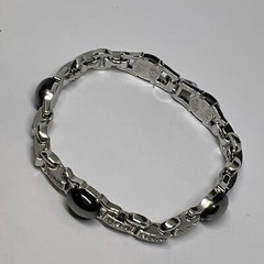 Vintage Signed Monet Clear Rhinestone Black Cab Linked 7” Bracelet (7125)