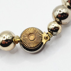 Choker Style Light Gold Tone Shiny Round Bead Vintage 1970s Necklace 15 Inch