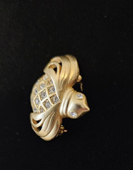 Swarovski Crystal Bee Brooch Gold Tone Rhinestone Insect Pin Signed Vintage