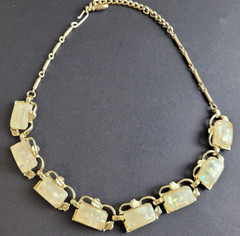 Vintage Cream Faux Mop Confetti Thermoset Lucite Gold Tone Choker Necklace 16″