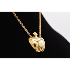 Medici Vintage Apple Pendant Necklace Gold Tone Signed Bin6A