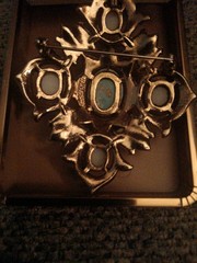 Sarah Coventry Pendant/Brouch