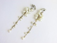 Vintage White Faux Pearls on 4″ Long Chain Earrings Clips Shoulder Dusters