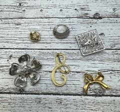 Lot of 6 Silver Tone and Gold Tone Metal Brooches Flower, Bow, Seashell, etc.
