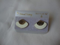 VINTAGE SAMUEL HUANG DESIGNER CLOISONNE RETRO ABSTRACT FAN WHITE & BLACK EARRING