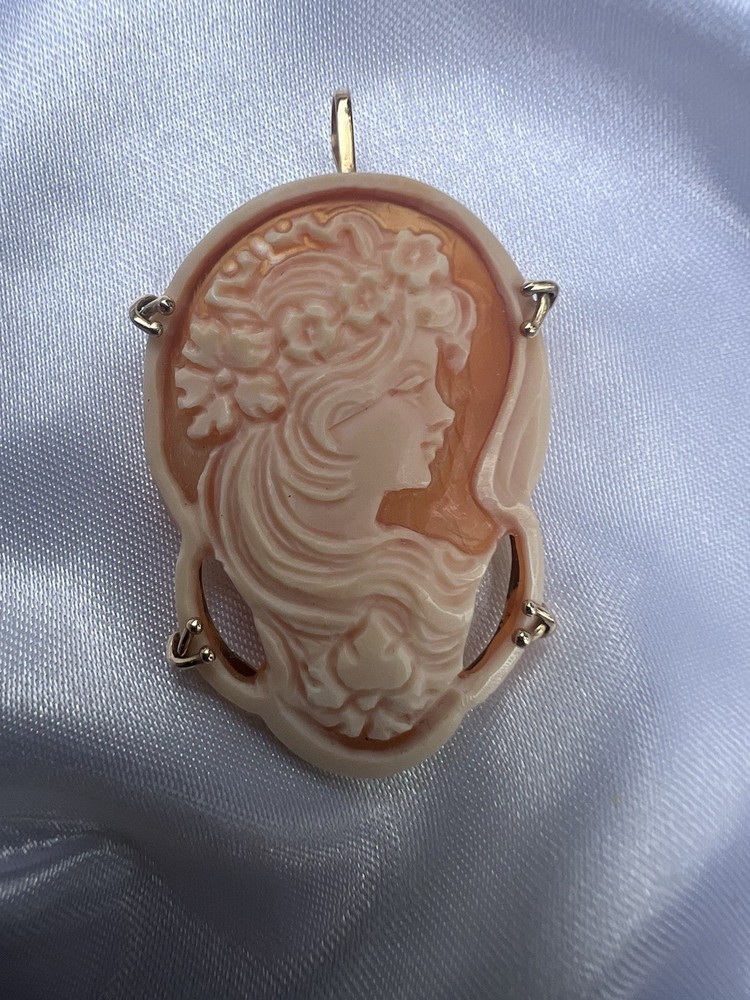 14k Gold Cameo Signed Scognamiglio Italian Pendant Brooch M+M Mint