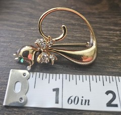 Gold-tone Cartoon Cat Brooch Featuring Clear Crystals Bow And Green…