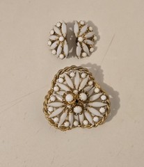 Vintage Goldtone White Navette Brooch And Clip-on Earrings Set Juliana Style
