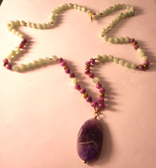 Vtg in2 Amethyst Pendant Charoite Aventurine Goldtone Beaded Necklace 31/33″