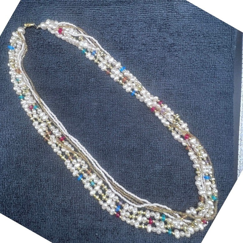 Vtg 7 Strand Necklace Faux Baroque and Seed Pearls Acrylic Gold Tone Accents 25″