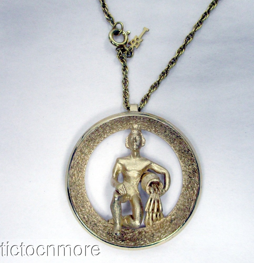 VINTAGE CROWN TRIFARI GOLDEN TRIFARIUM ZODIAC PIN AQUARIUS PENDANT NECKLACE