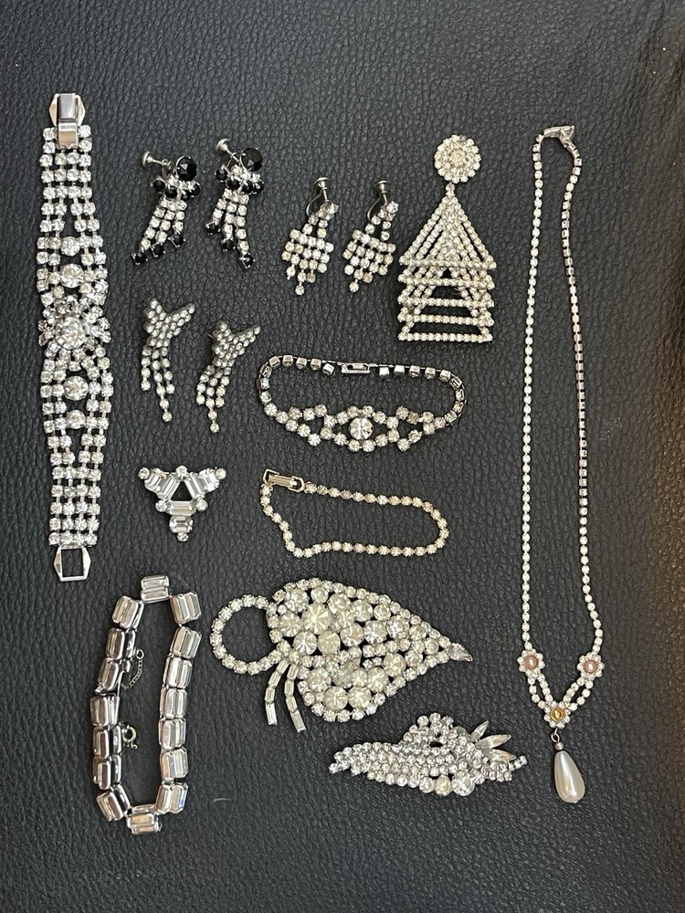 Lot Of Vintage Costume Jewelry 4 Pins, 3 Pairs Earrings, 4 Bracelets, 1 Necklace