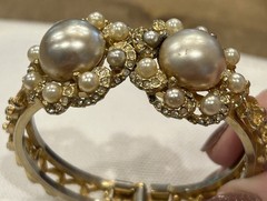 Vintage Signed HOBE Gold Tone & Faux Pearl Rhinestone Hinged Clamp Bracelet Sz M