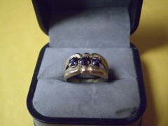 Vintage 14K Yellow Gold Plated Ladies 3-Garnet Row Ring 3.8 grams