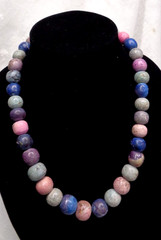 Vtg ESTATE JEWELRY Multicolor Polished Stone Large Bead Barrel Clasp Necklace