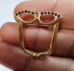 vtg Goldtone Brooch Pin Cat-Eye Glasses w/ Red Stones- S3