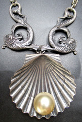 JOSEFF OF HOLLYWOOD Book Piece Fish Serpent Silver Tone Faux Pearl Necklace