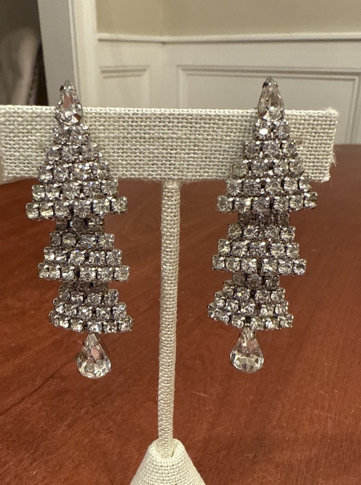 Vtg WEISS Couture Clear Rhinestone Chandelier Dangle Tear Drop Clip On Earrings