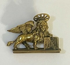 MMA Pendant Pin Lion St Mark Signed Metropolitan Museum Art Estate Jewelry 1984
