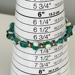 Vintage Teal Sea Blue Green Glass Beaded Floral White Daisy Flower Bracelet 7″