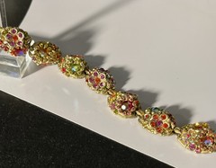 VINTAGE UNSIGNED “ART” GOLD GILT RHINESTONES CRYSTALS LINKED RETRO FLORAL