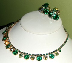 Vintage Green/AB Rhinestone Necklace Earring Set Demi-Signed Weiss