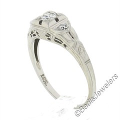 Antique Art Deco 18k White Gold 0.24ctw European Diamond Milgrain Engraved Ring