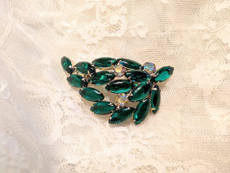 Emerald Green Navette Brooch Accented With 4 Aurora Borealis Stones 1950s
