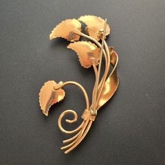 Large Rose Gold-plate Pearl Rhinestone Brooch Dimensional 3.25″ Mid-century